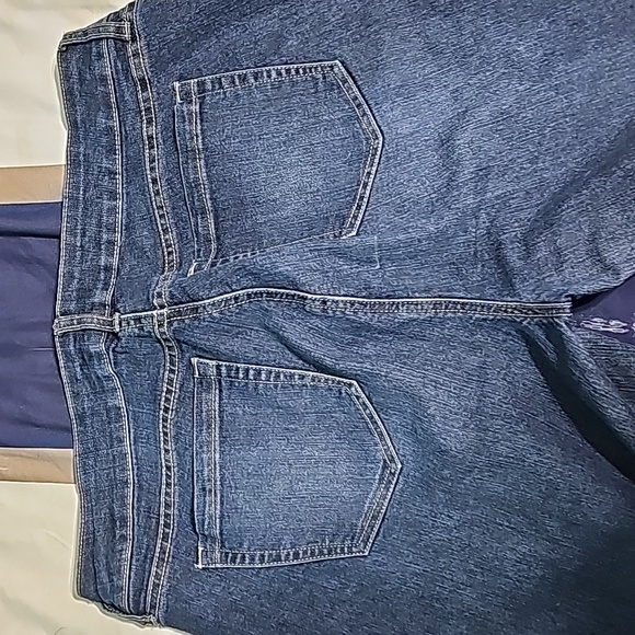 Jeans - Picture 3 of 3